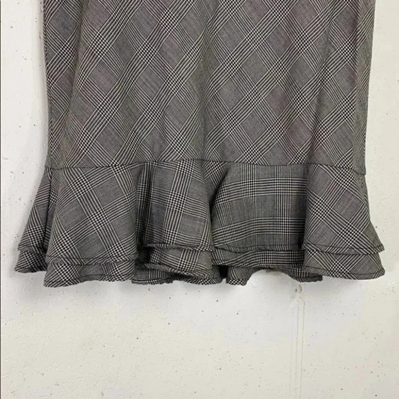 Chaps 10 houndstooth wool career skirt - Picture 2 of 5